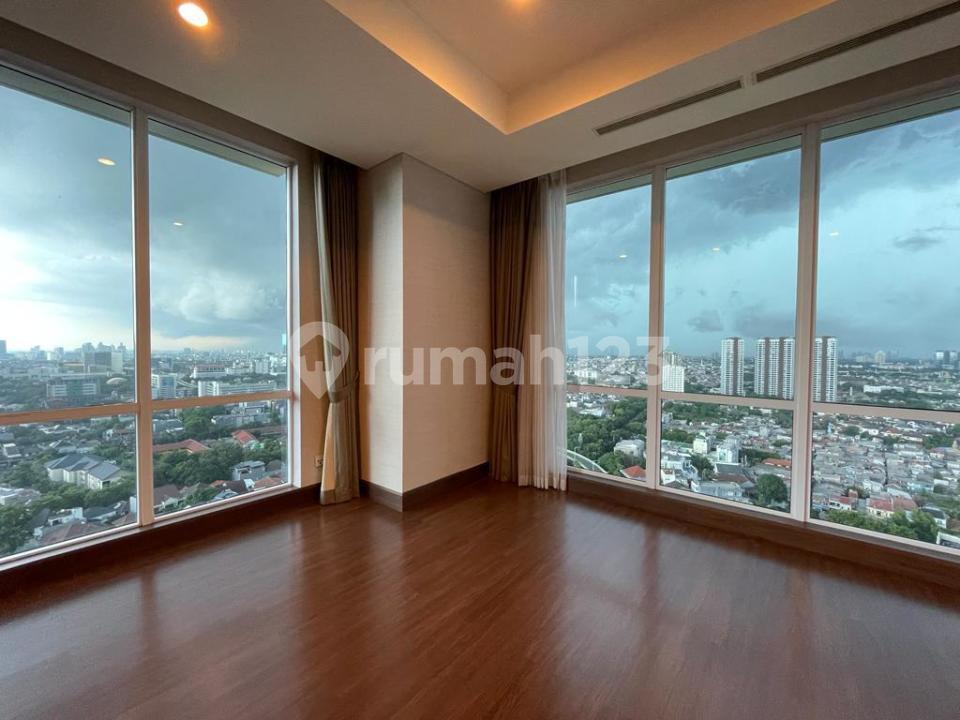 Sewa 4+1BR The Pakubuwono Signature Furnished